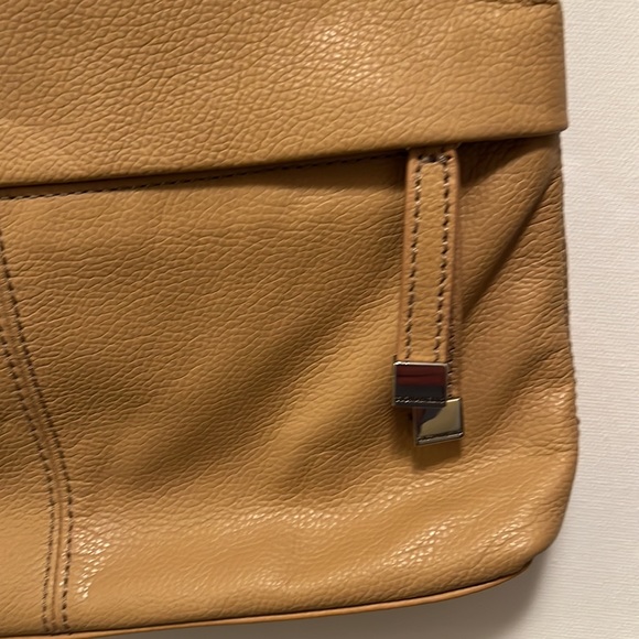 Tignanello bag! - Picture 4 of 8